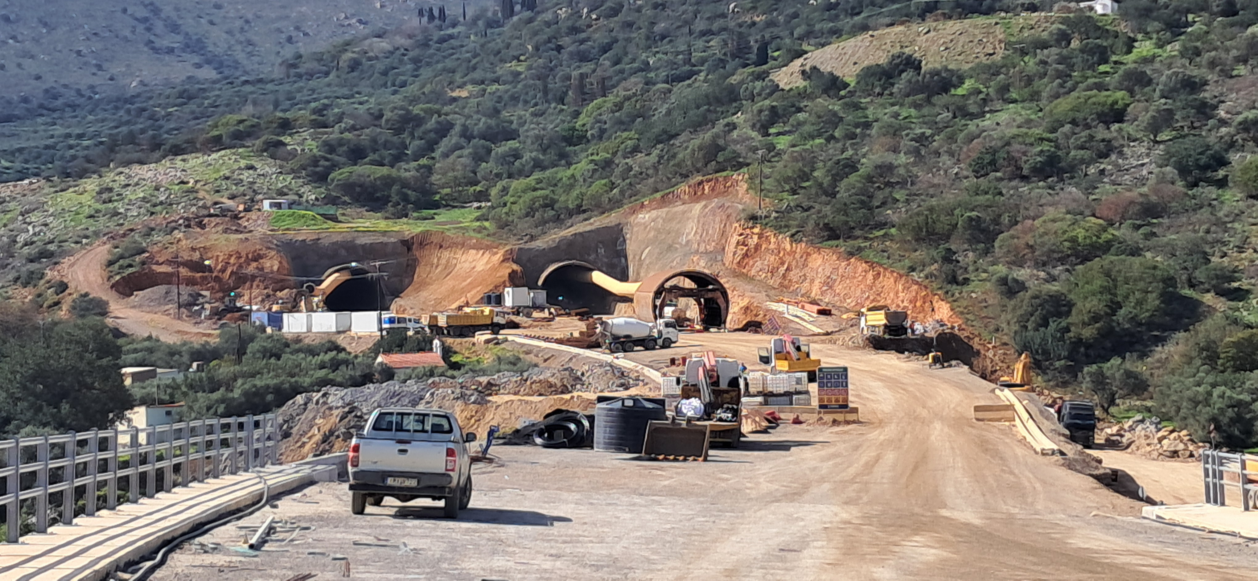 North portal of the Kastelli airport highway tunnel under construction near Hersonissos, March 2026